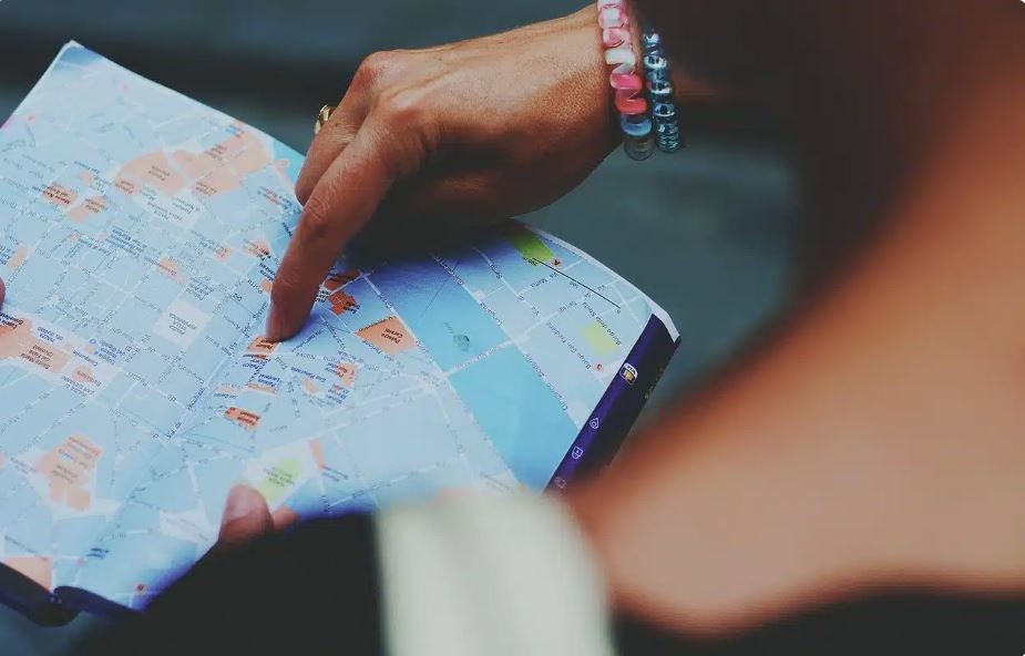 Toponimia dominicana: las palabras que nos nombran y nos cuentan