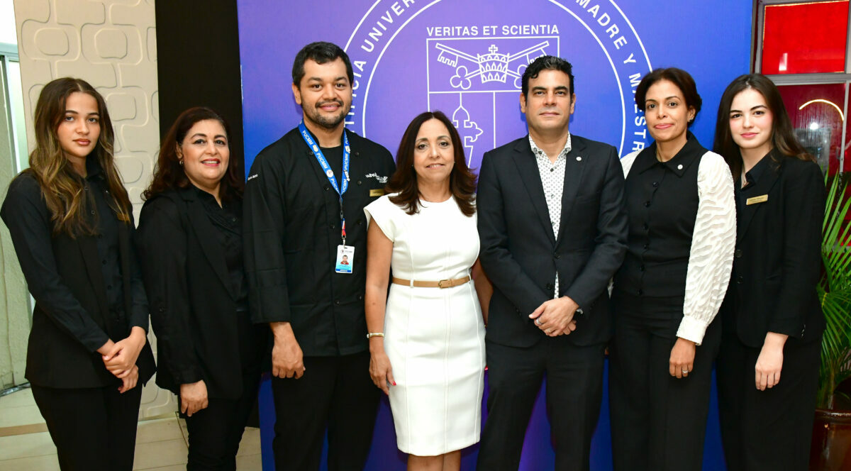 Estudiantes de la Pucmm crean restaurante llamado 