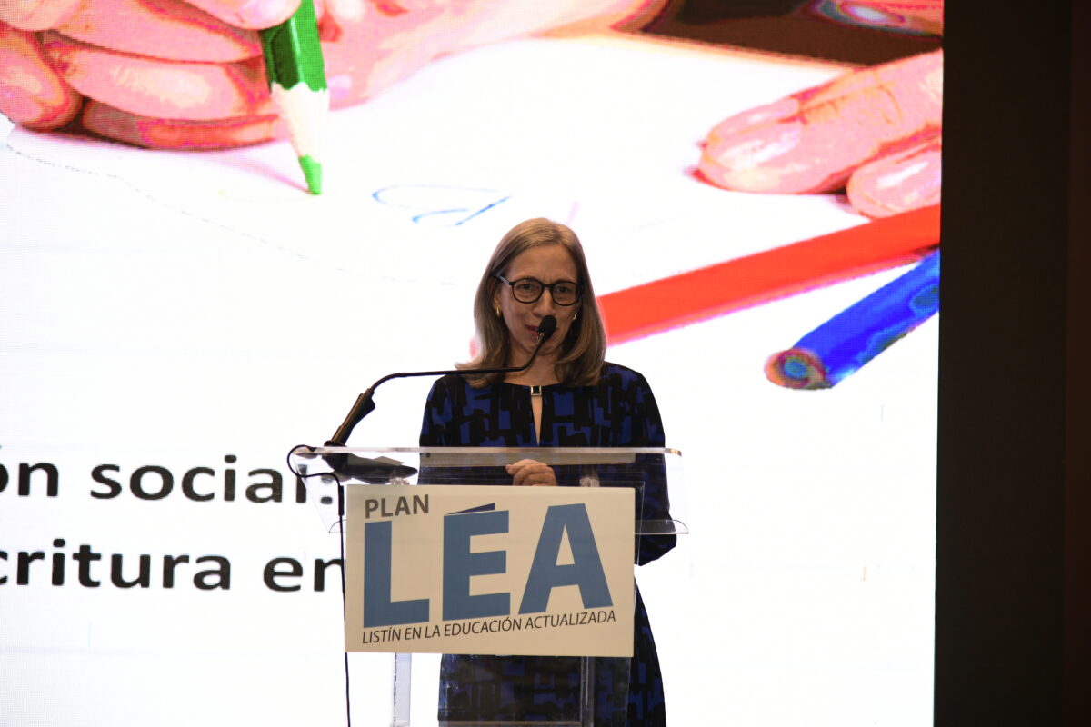 Alfabetización como construcción social: aprendizaje de la lectura y la escritura en la RD