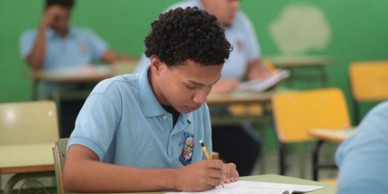 Minerd convoca a la tercera convocatoria de las Pruebas Nacionales 2025