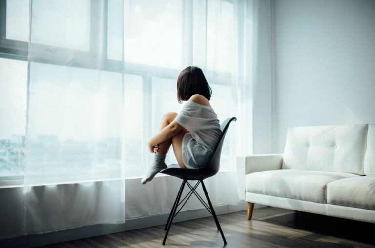 Conoce la «depresión blanca» y descubre cómo atravesar diciembre con más calma