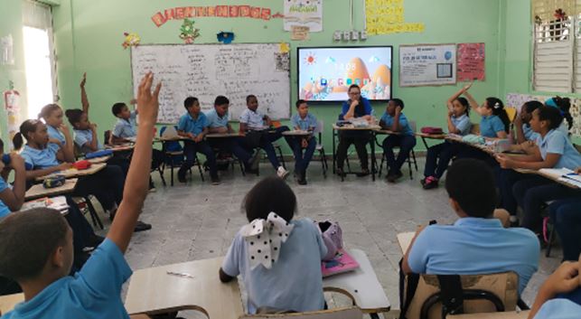 Estudiantes 15 minutos de lectura diaria en el aula, una acción que transforma tu día y el de tus estudiantes