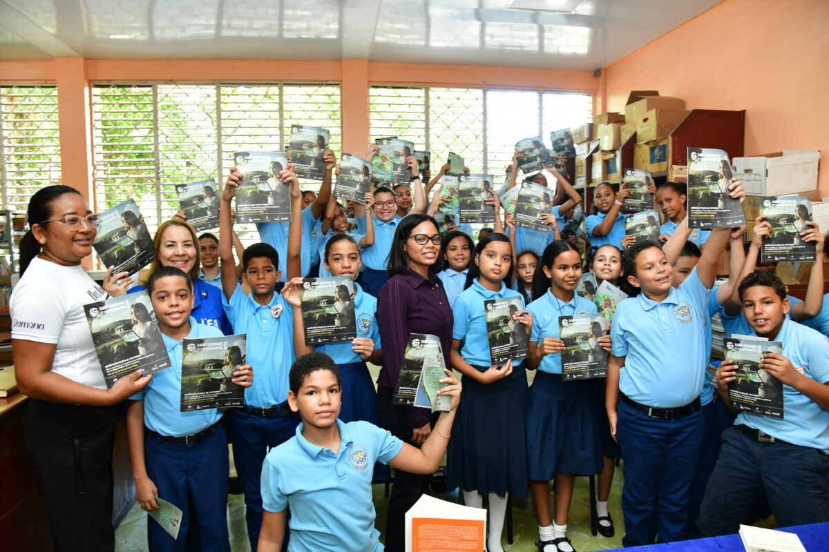 DSC_2397 Entrega de Cuadernillo en los Liceo Nuestra Señora del Carmen, SDG 2026